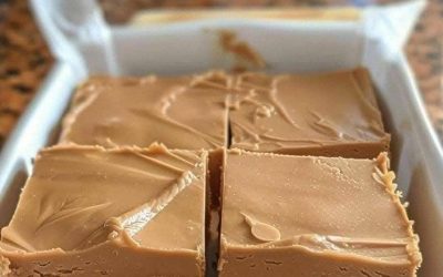 2-Ingredient Peanut Butter Fudge