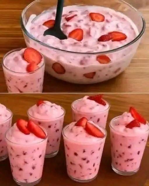 High-Protein Strawberry Cheesecake Yogurt Jars