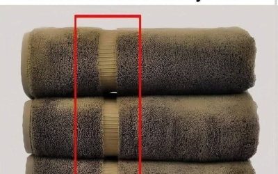 The Secret Code on Your Bath Towels: What Those Lines Actually Mean (And Why They Matter!)