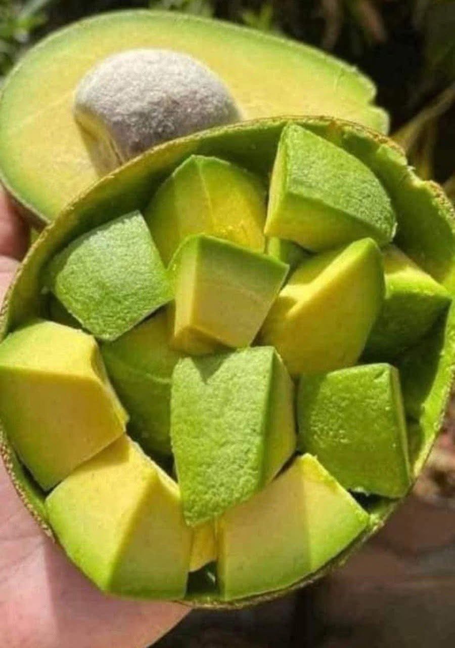 Doctors Reveal What Happens When You Eat Avocados Regularly