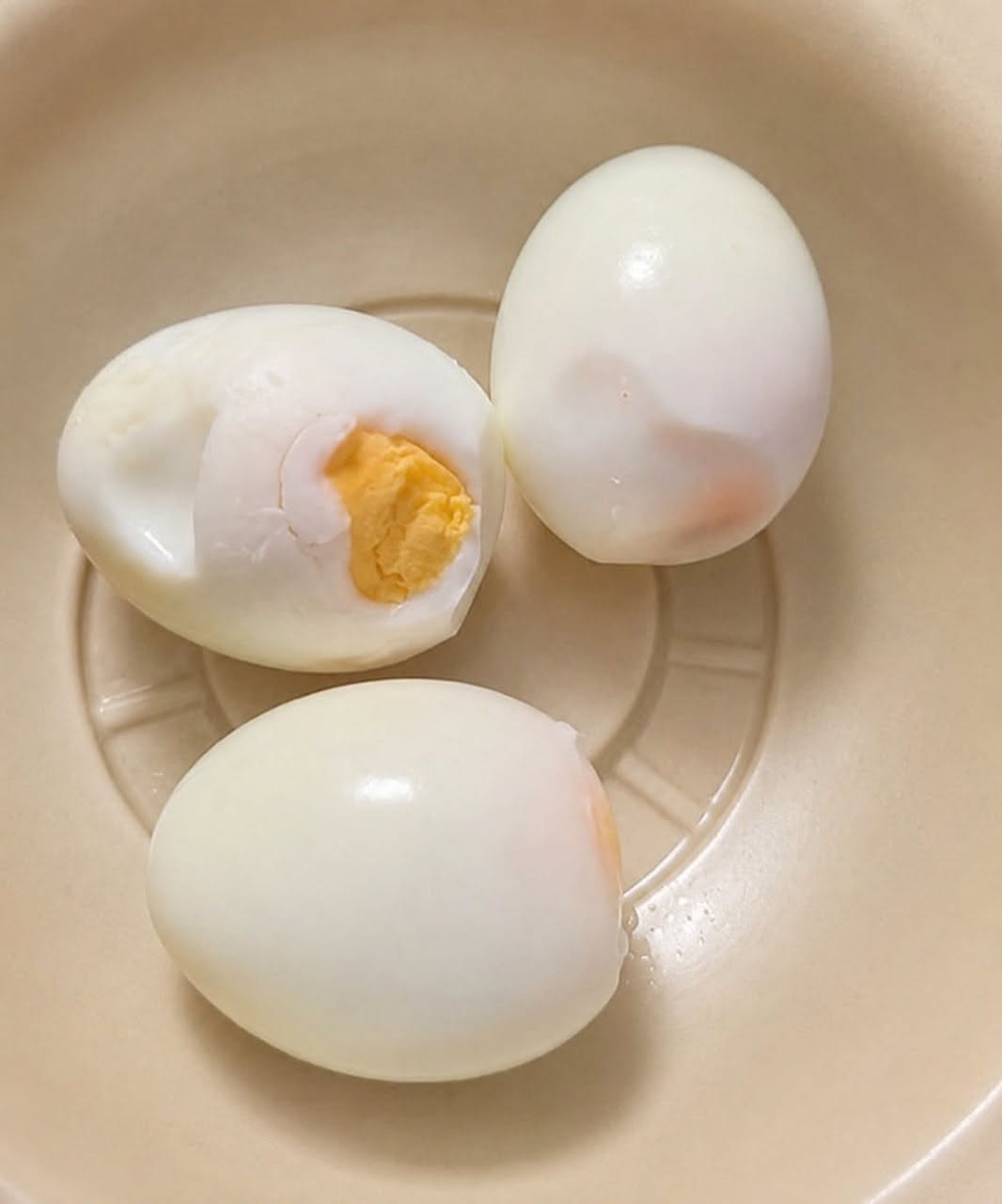 Doctors reveal that eating eggs in the evening causes …