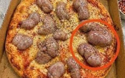 I ordered a pizza in the evening. The delivery driver brought it to me.